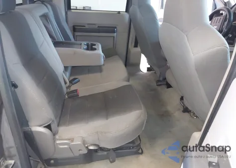 2010 Ford F-250 King Ranch/Lariat/Xl/Xlt z USA, uszkodzony, nr VIN 1FTSW2A54AEA84406